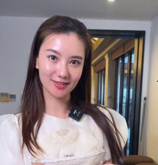 猴哥老婆爆料视频,揭秘夫妻背后的甜蜜与辛酸